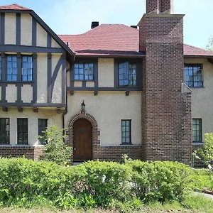 The Ambassador Bed & Breakfast Ottawa